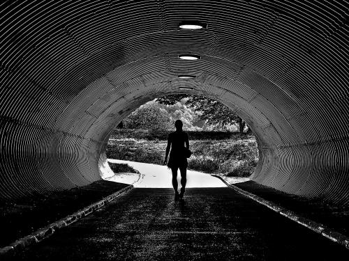23-På-väg-ut-ur-tunneln